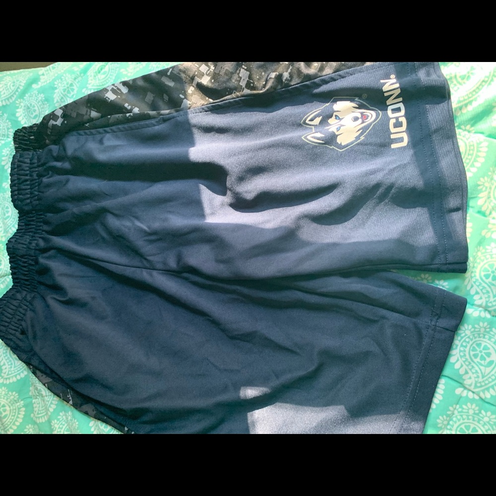 UCONN BASKETBALL SHORTS